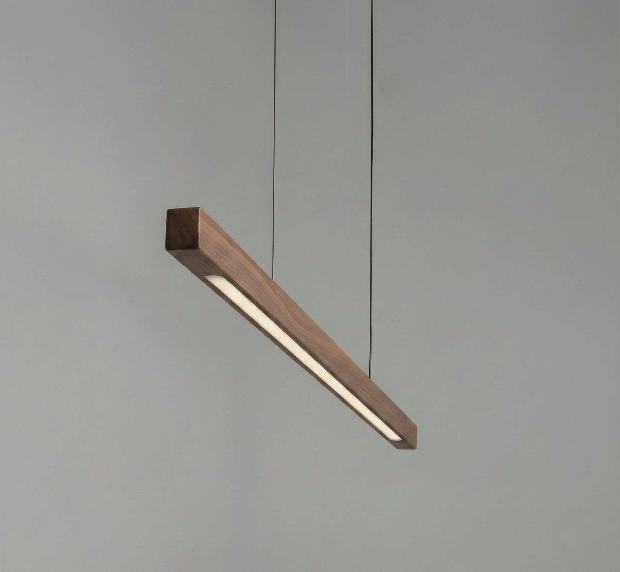 Nordisk Massiv Træpendellampe